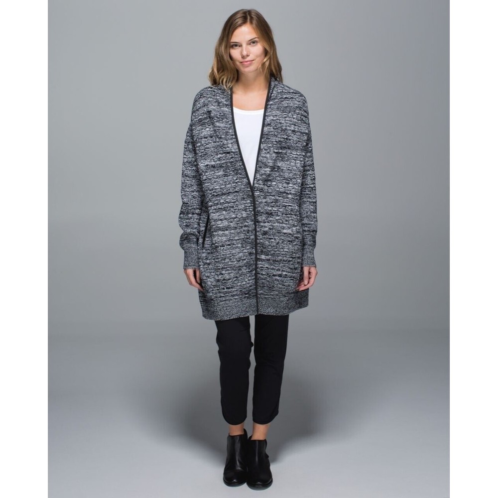 Lululemon Size S Cardi All Day Merino Wool Cardigan Sweater Oversized Black Snap